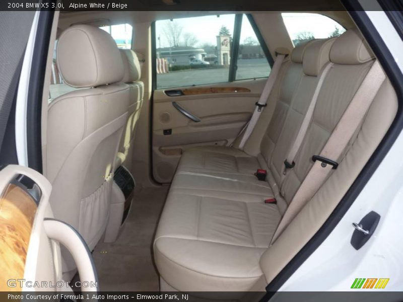 Alpine White / Beige 2004 BMW X5 3.0i
