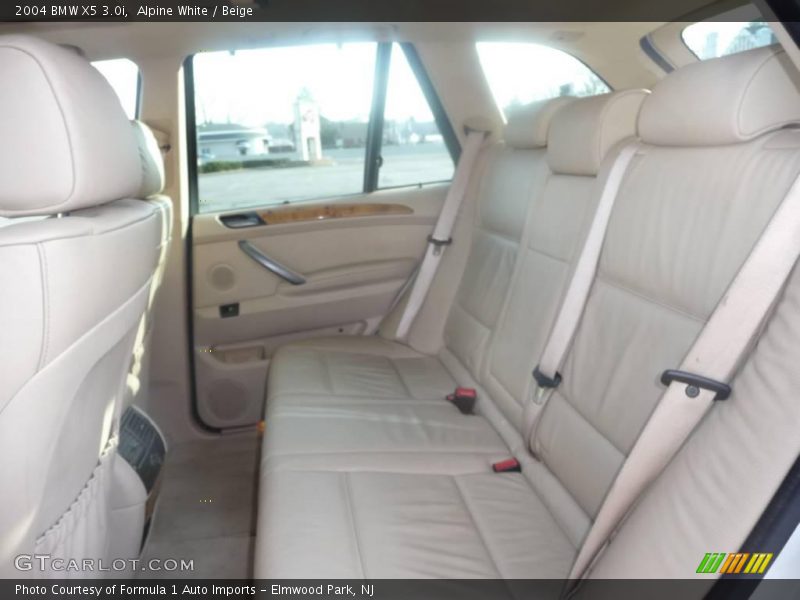 Alpine White / Beige 2004 BMW X5 3.0i
