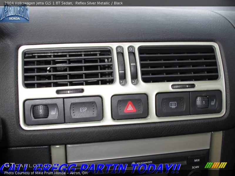 Reflex Silver Metallic / Black 2004 Volkswagen Jetta GLS 1.8T Sedan