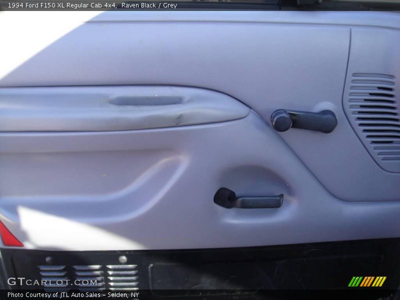 Raven Black / Grey 1994 Ford F150 XL Regular Cab 4x4
