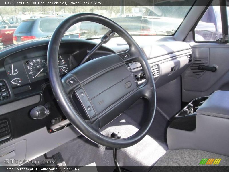 Raven Black / Grey 1994 Ford F150 XL Regular Cab 4x4