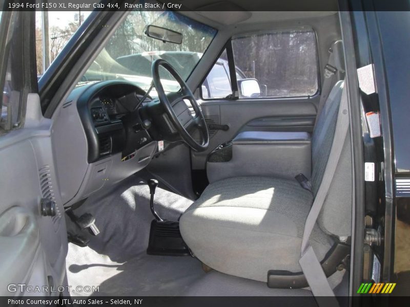 Raven Black / Grey 1994 Ford F150 XL Regular Cab 4x4