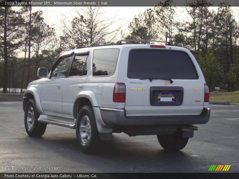 Millennium Silver Metallic / Oak 2000 Toyota 4Runner SR5