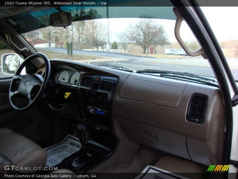 Millennium Silver Metallic / Oak 2000 Toyota 4Runner SR5