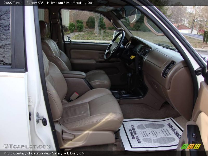 Millennium Silver Metallic / Oak 2000 Toyota 4Runner SR5