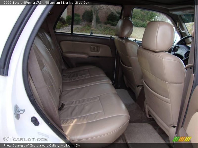 Millennium Silver Metallic / Oak 2000 Toyota 4Runner SR5