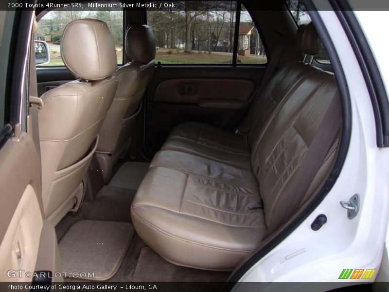 Millennium Silver Metallic / Oak 2000 Toyota 4Runner SR5