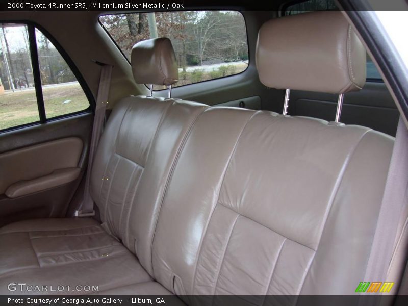 Millennium Silver Metallic / Oak 2000 Toyota 4Runner SR5