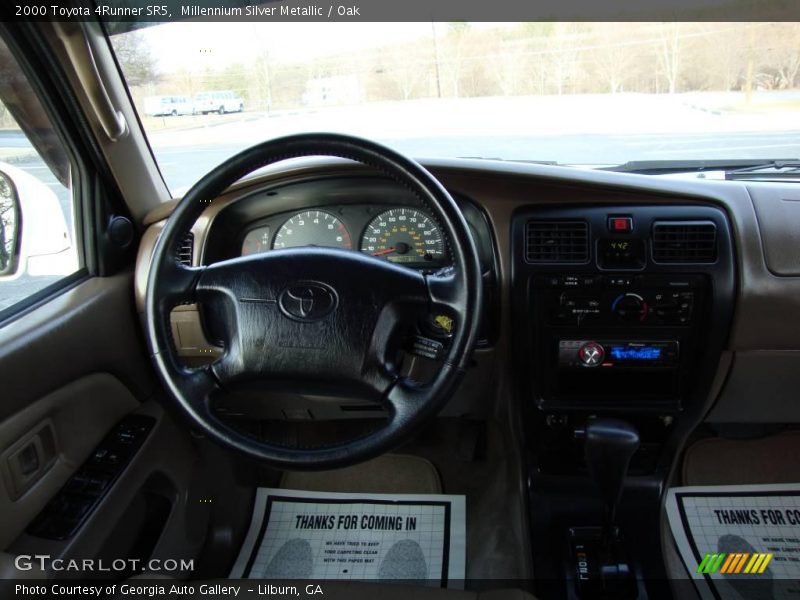 Millennium Silver Metallic / Oak 2000 Toyota 4Runner SR5