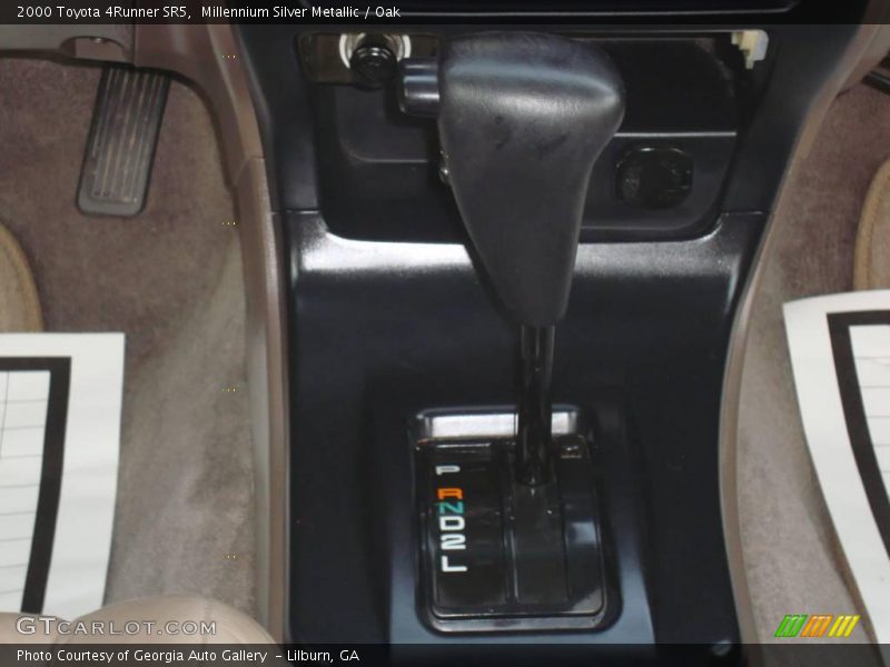 Millennium Silver Metallic / Oak 2000 Toyota 4Runner SR5