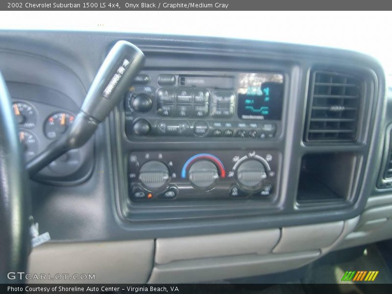Onyx Black / Graphite/Medium Gray 2002 Chevrolet Suburban 1500 LS 4x4