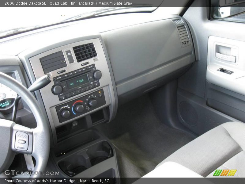 Brilliant Black / Medium Slate Gray 2006 Dodge Dakota SLT Quad Cab