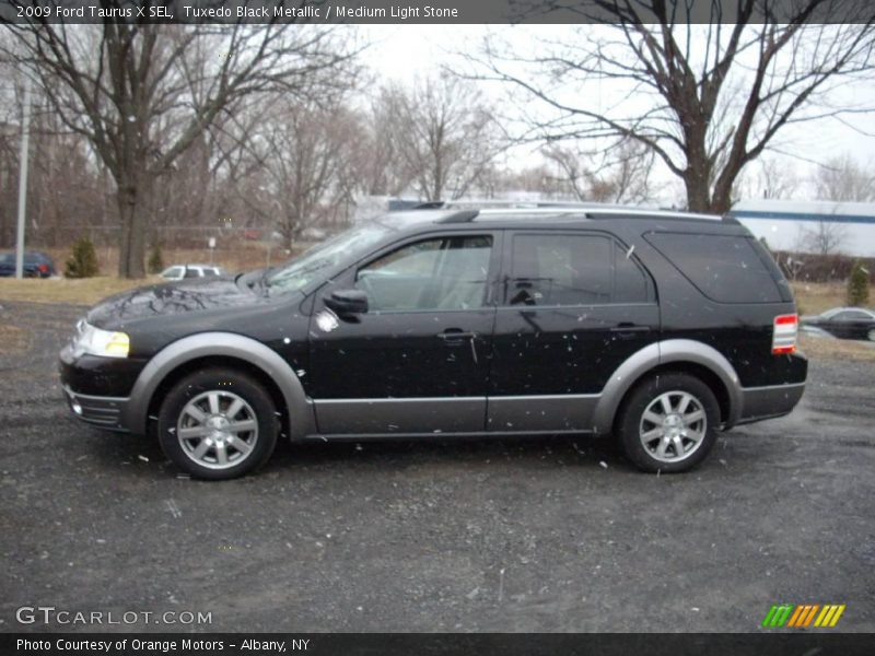 Tuxedo Black Metallic / Medium Light Stone 2009 Ford Taurus X SEL