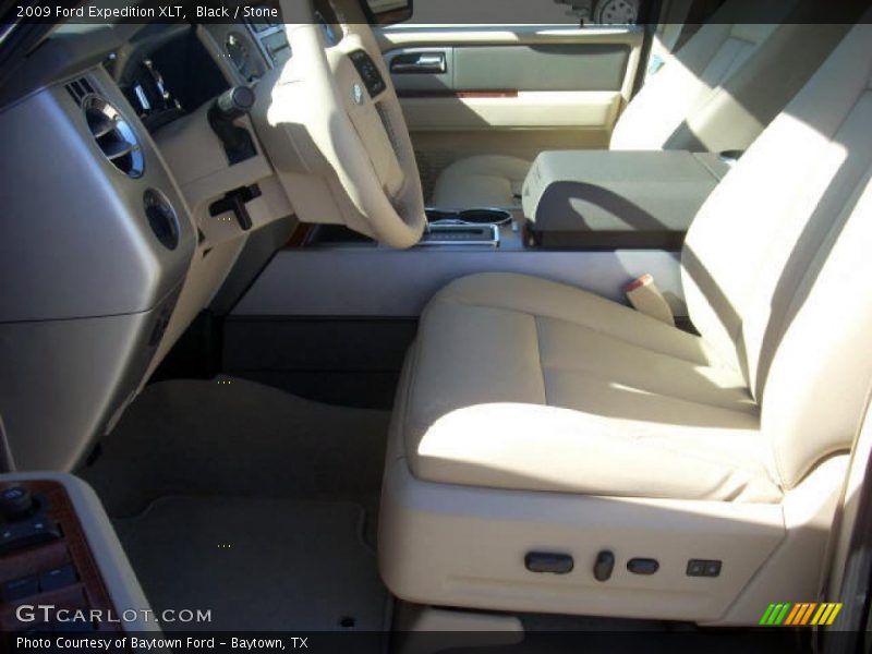 Black / Stone 2009 Ford Expedition XLT