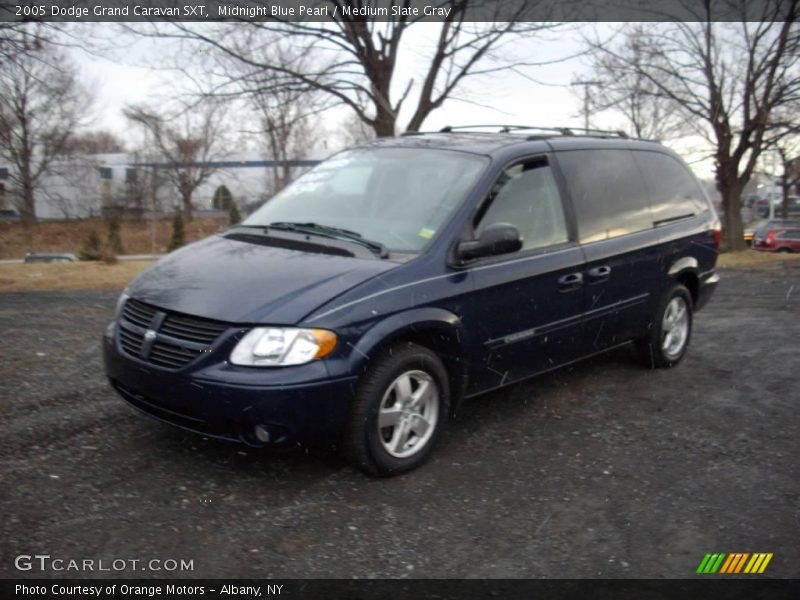 Midnight Blue Pearl / Medium Slate Gray 2005 Dodge Grand Caravan SXT