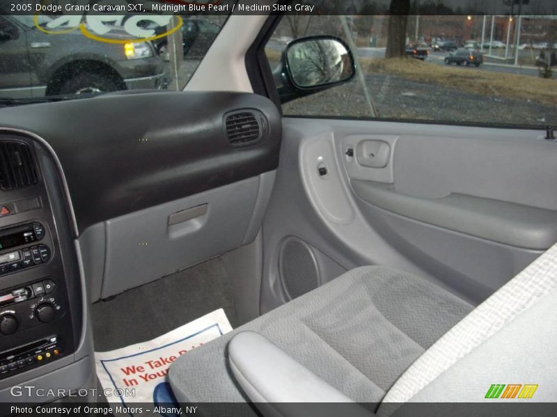 Midnight Blue Pearl / Medium Slate Gray 2005 Dodge Grand Caravan SXT