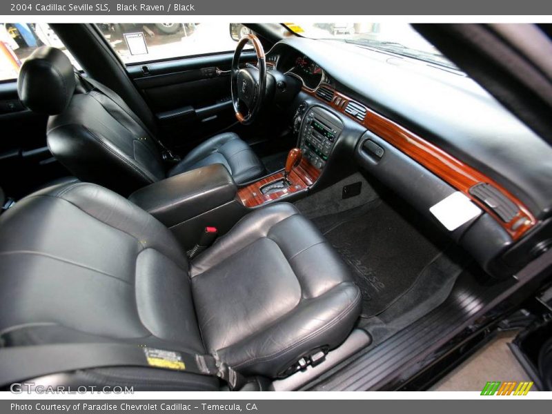 Black Raven / Black 2004 Cadillac Seville SLS
