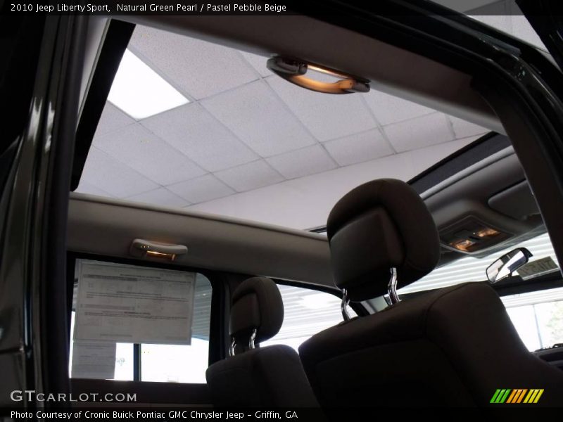 Natural Green Pearl / Pastel Pebble Beige 2010 Jeep Liberty Sport
