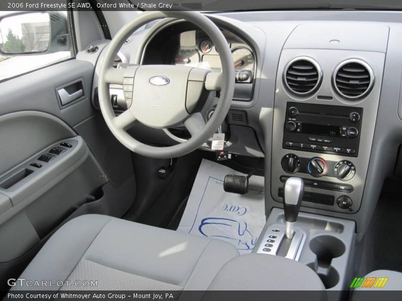 Oxford White / Shale Grey 2006 Ford Freestyle SE AWD