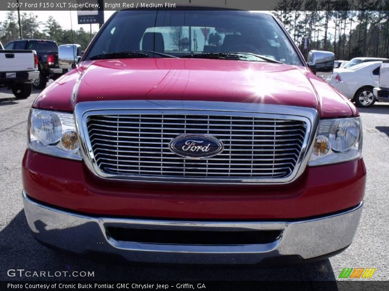 Bright Red / Medium Flint 2007 Ford F150 XLT SuperCrew