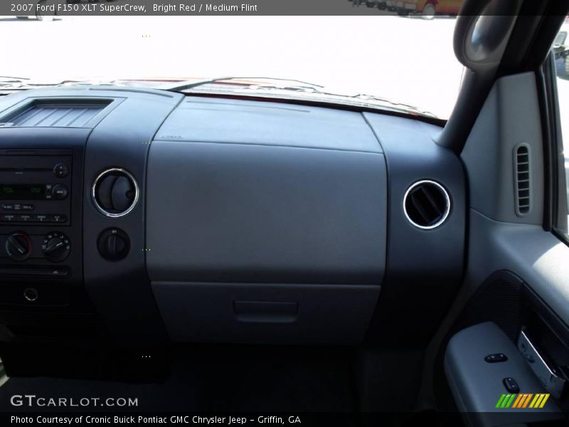 Bright Red / Medium Flint 2007 Ford F150 XLT SuperCrew