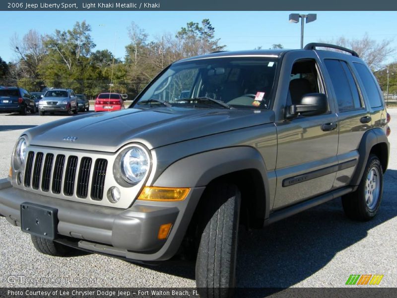 Light Khaki Metallic / Khaki 2006 Jeep Liberty Sport