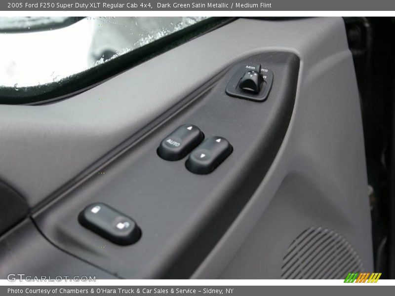 Dark Green Satin Metallic / Medium Flint 2005 Ford F250 Super Duty XLT Regular Cab 4x4
