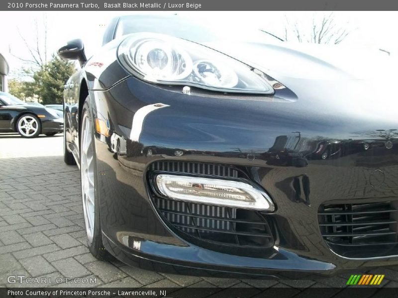 Basalt Black Metallic / Luxor Beige 2010 Porsche Panamera Turbo