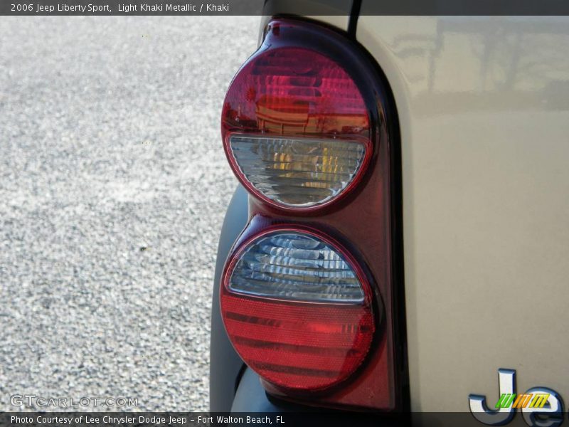 Light Khaki Metallic / Khaki 2006 Jeep Liberty Sport