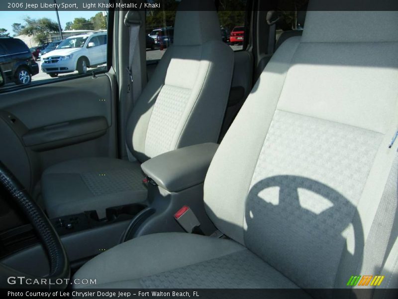 Light Khaki Metallic / Khaki 2006 Jeep Liberty Sport