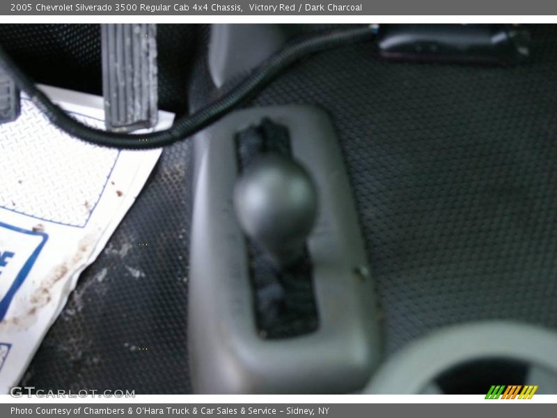 Victory Red / Dark Charcoal 2005 Chevrolet Silverado 3500 Regular Cab 4x4 Chassis