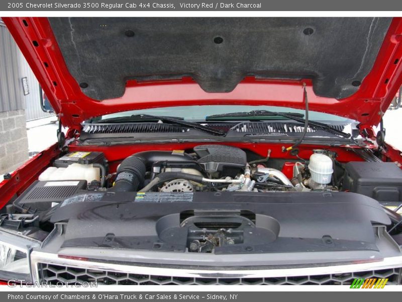 Victory Red / Dark Charcoal 2005 Chevrolet Silverado 3500 Regular Cab 4x4 Chassis