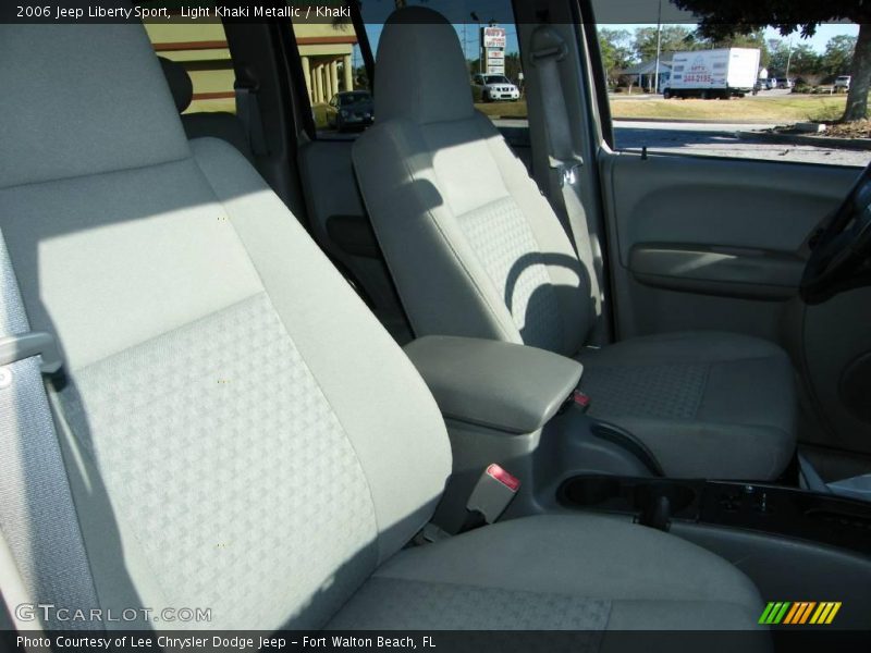Light Khaki Metallic / Khaki 2006 Jeep Liberty Sport