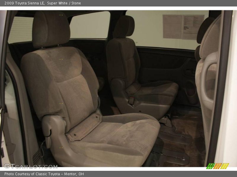 Super White / Stone 2009 Toyota Sienna LE