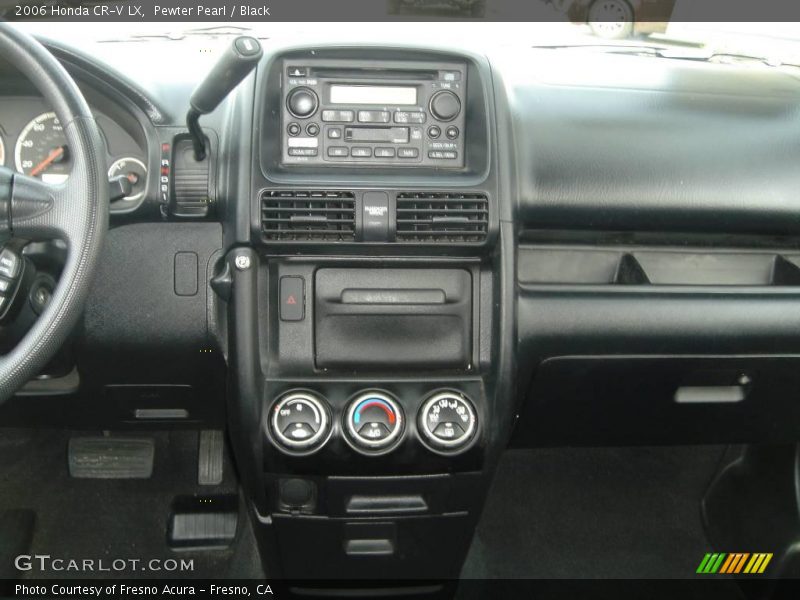 Pewter Pearl / Black 2006 Honda CR-V LX