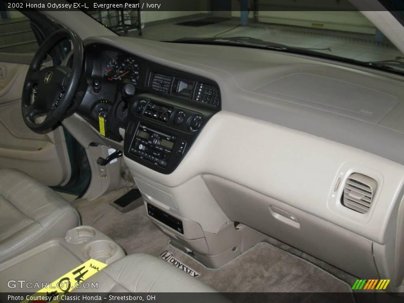 Evergreen Pearl / Ivory 2002 Honda Odyssey EX-L