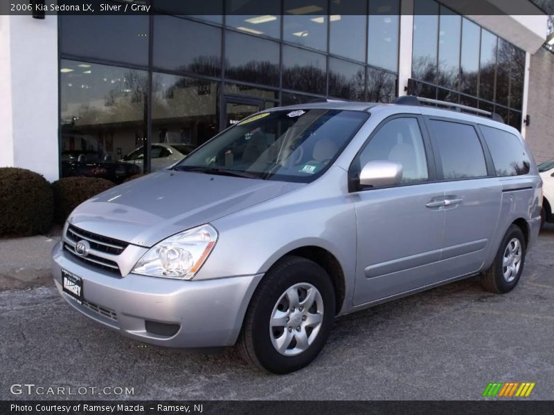Silver / Gray 2006 Kia Sedona LX