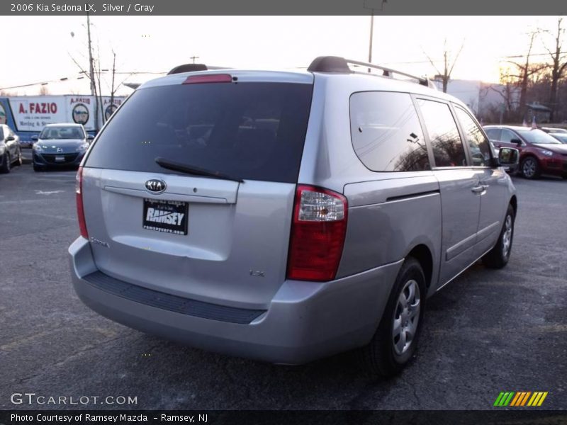 Silver / Gray 2006 Kia Sedona LX