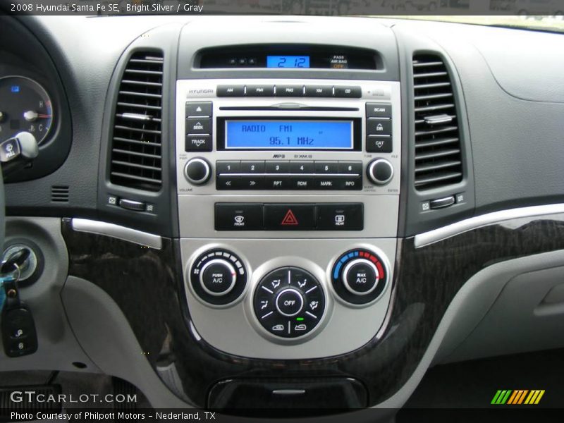 Bright Silver / Gray 2008 Hyundai Santa Fe SE