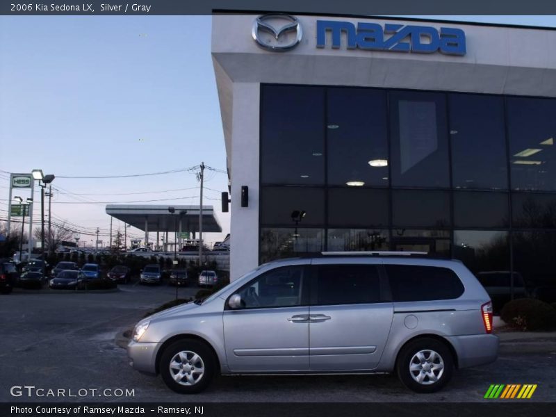 Silver / Gray 2006 Kia Sedona LX
