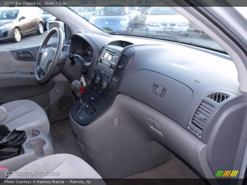 Silver / Gray 2006 Kia Sedona LX