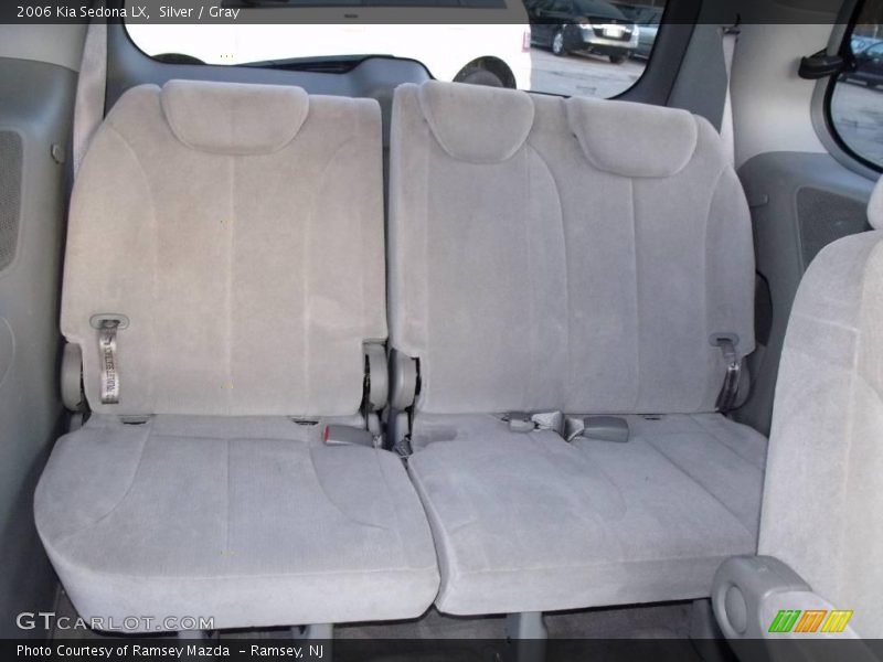 Silver / Gray 2006 Kia Sedona LX