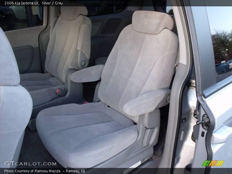 Silver / Gray 2006 Kia Sedona LX