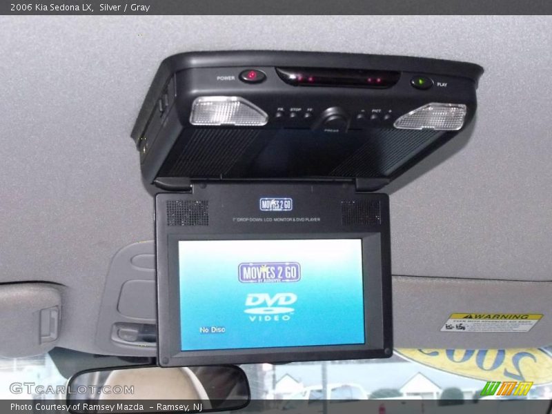 Silver / Gray 2006 Kia Sedona LX