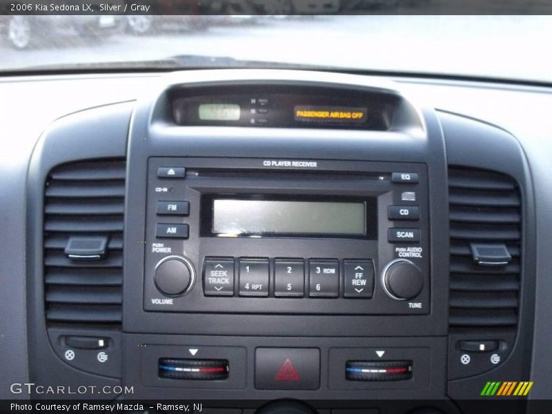 Silver / Gray 2006 Kia Sedona LX