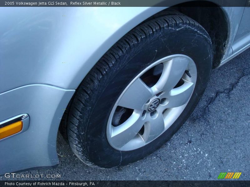 Reflex Silver Metallic / Black 2005 Volkswagen Jetta GLS Sedan