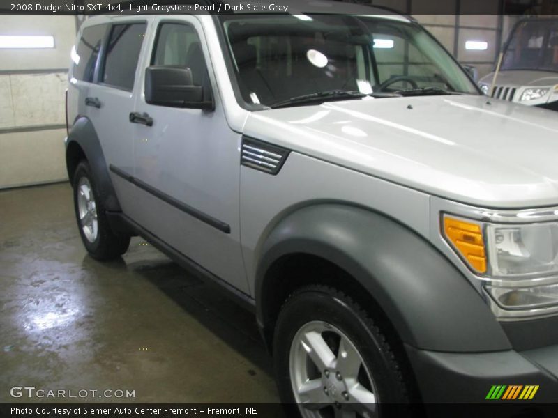 Light Graystone Pearl / Dark Slate Gray 2008 Dodge Nitro SXT 4x4
