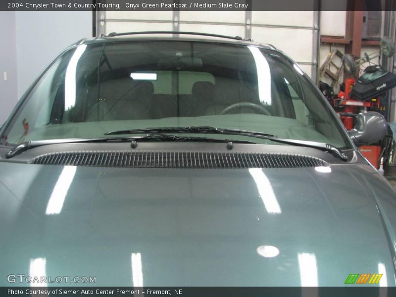 Onyx Green Pearlcoat / Medium Slate Gray 2004 Chrysler Town & Country Touring