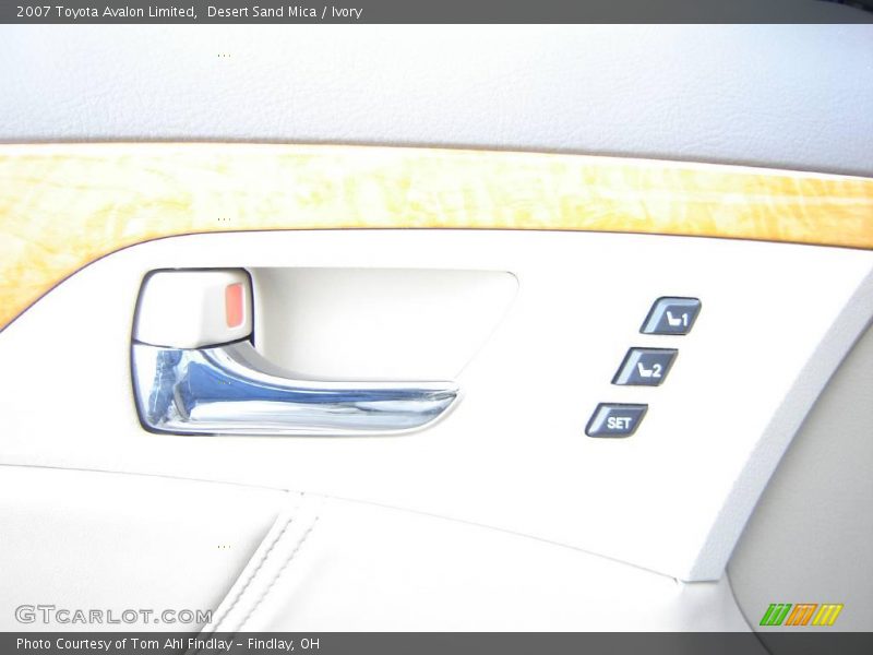 Desert Sand Mica / Ivory 2007 Toyota Avalon Limited