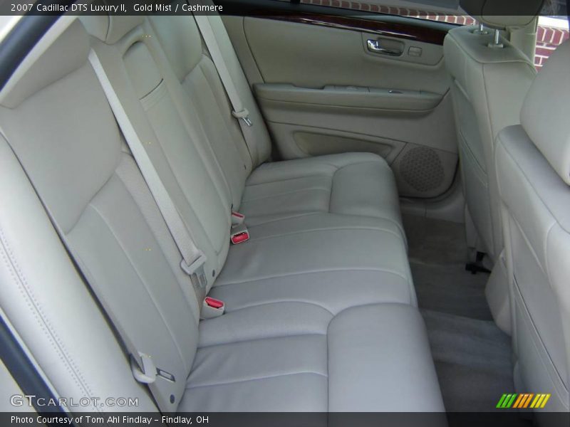 Gold Mist / Cashmere 2007 Cadillac DTS Luxury II
